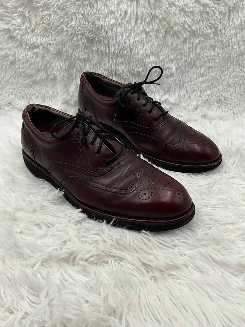 Vintage Rockport DreSports Oxfords Size 9.5M Burgundy Leather Brogue Oxfords